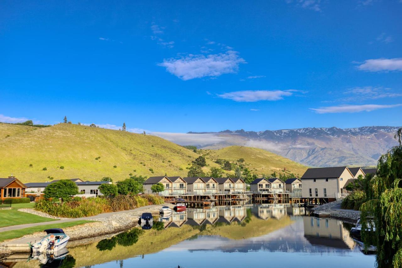 קרומוול Marsden Lake Resort Central Otago מראה חיצוני תמונה The village of Waimakariri