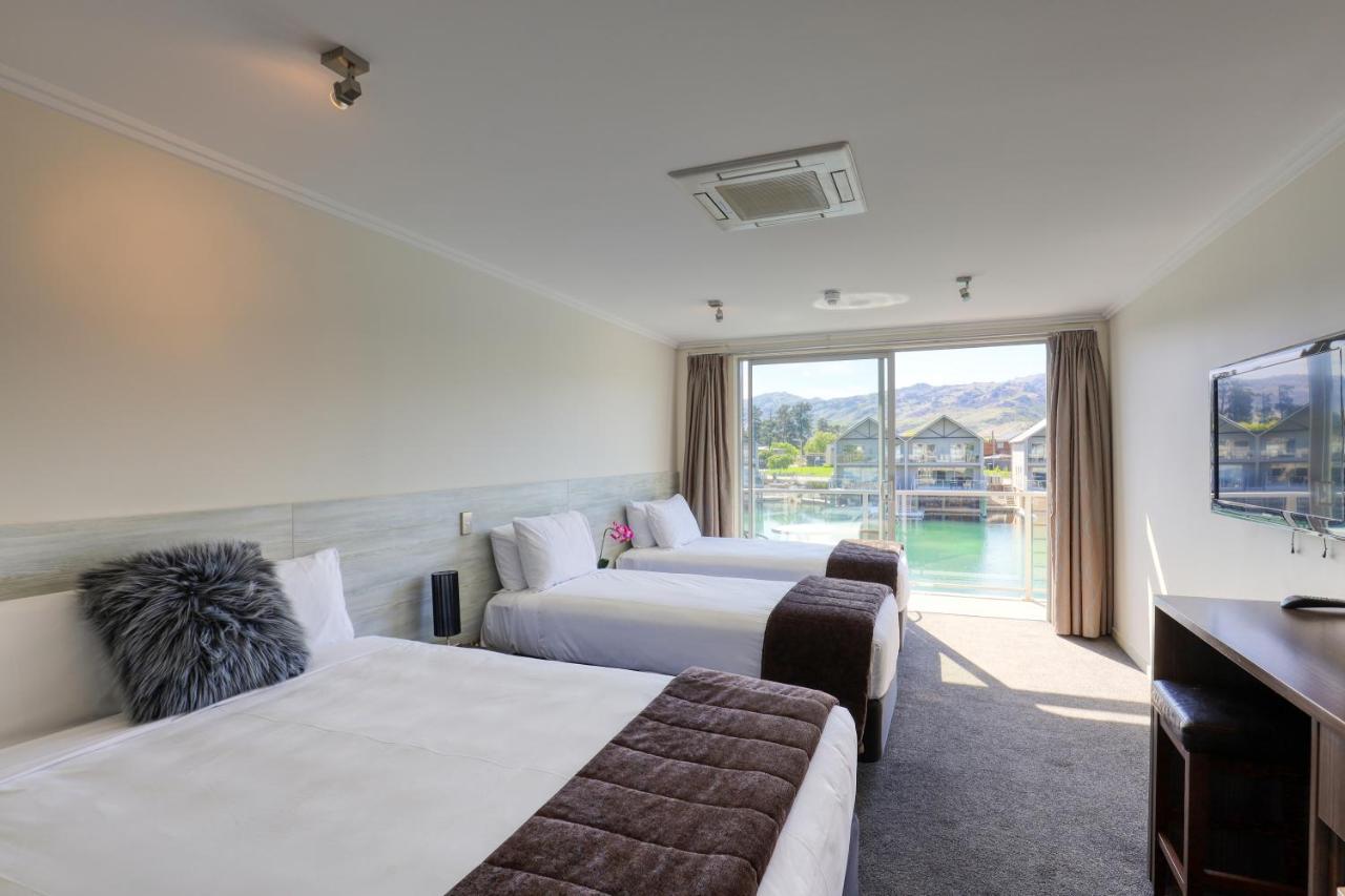 קרומוול Marsden Lake Resort Central Otago מראה חיצוני תמונה A typical hotel room
