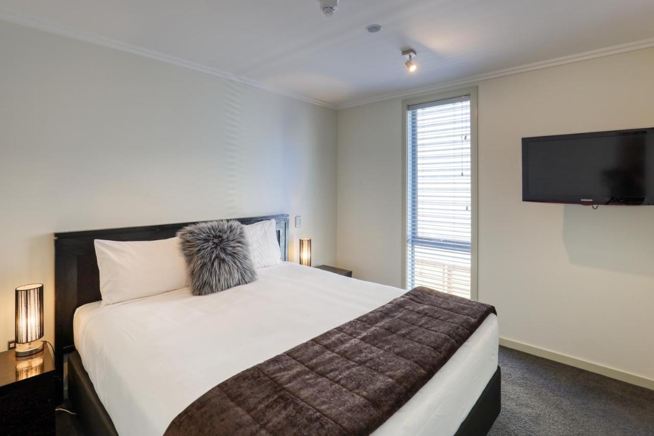 קרומוול Marsden Lake Resort Central Otago מראה חיצוני תמונה A bedroom at the hotel