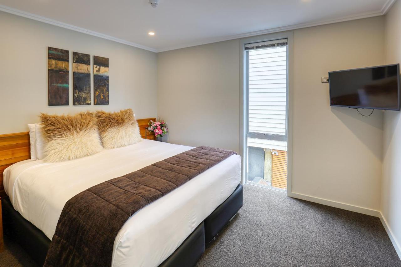 קרומוול Marsden Lake Resort Central Otago מראה חיצוני תמונה A typical bedroom at the hotel